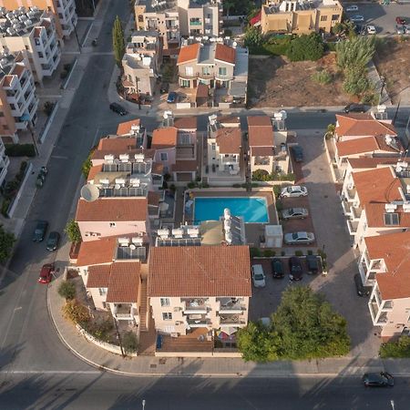 Limnos Gardens Lägenhet Paphos Exteriör bild