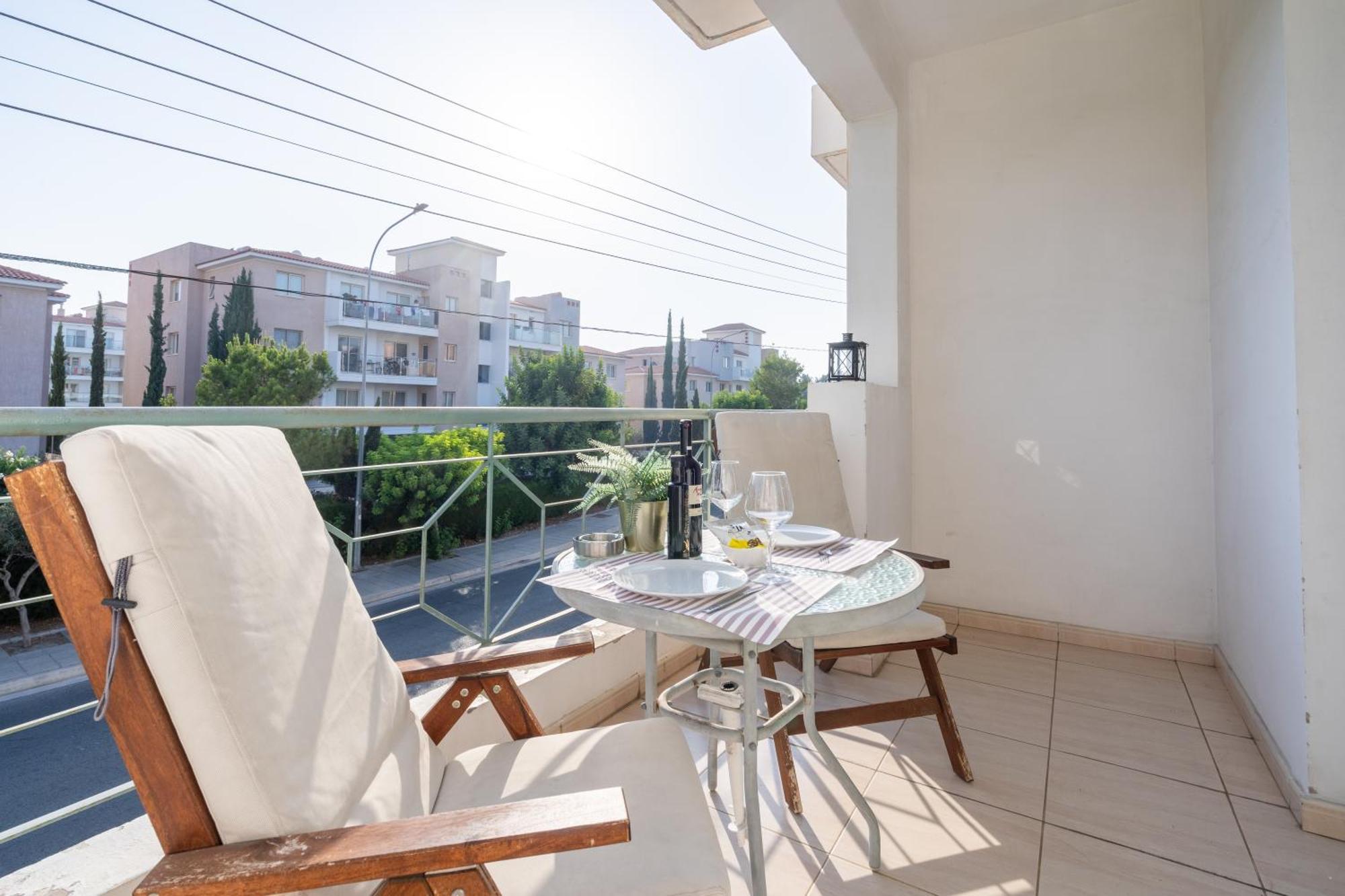 Limnos Gardens Lägenhet Paphos Exteriör bild
