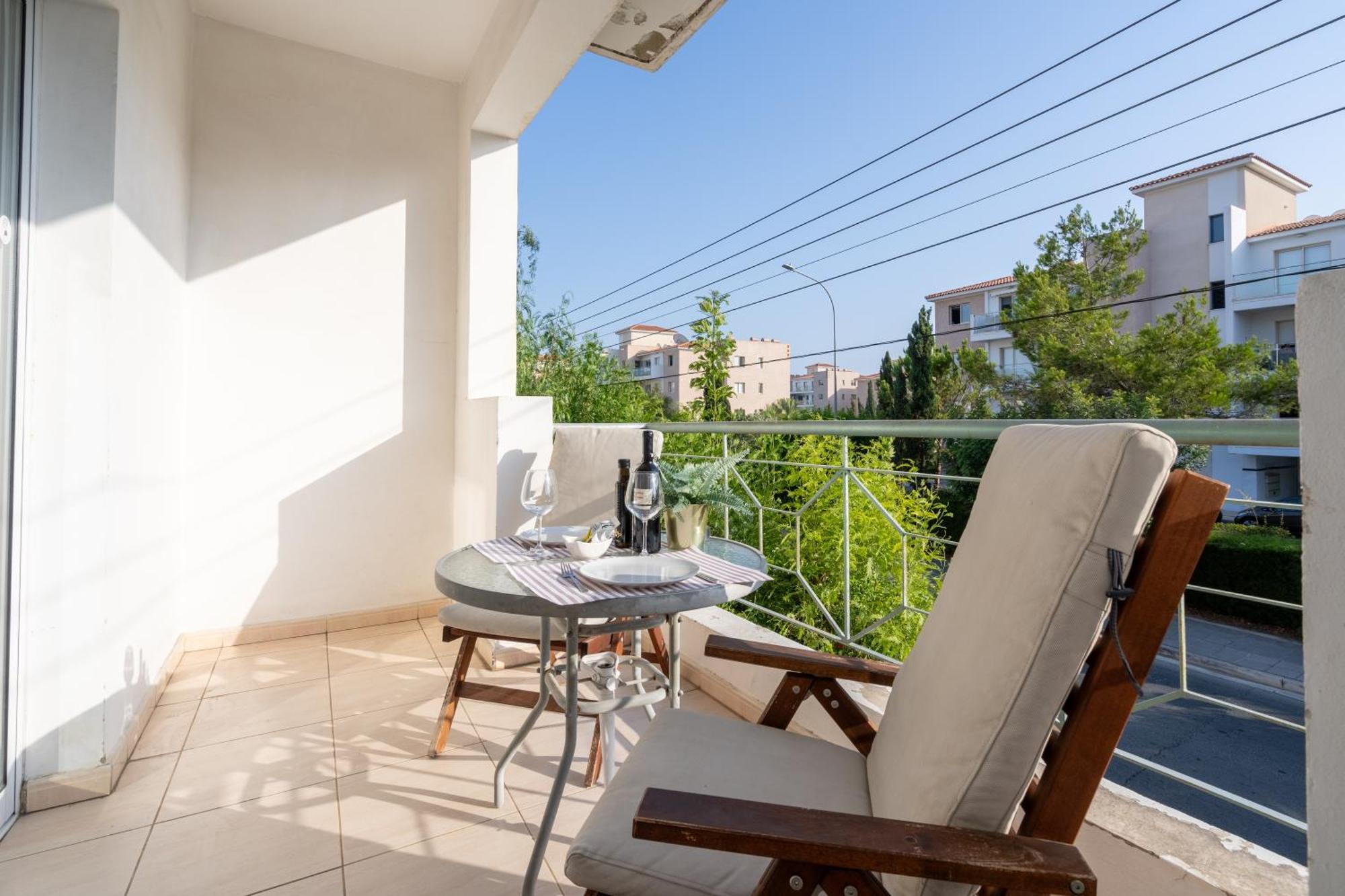 Limnos Gardens Lägenhet Paphos Exteriör bild